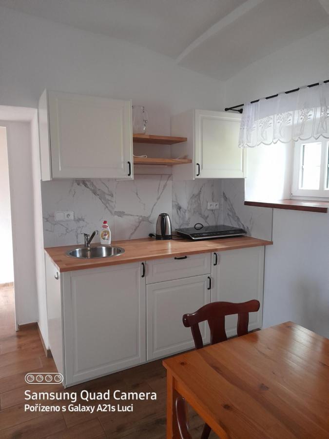 Apartamento Kojan Jílovice Exterior foto