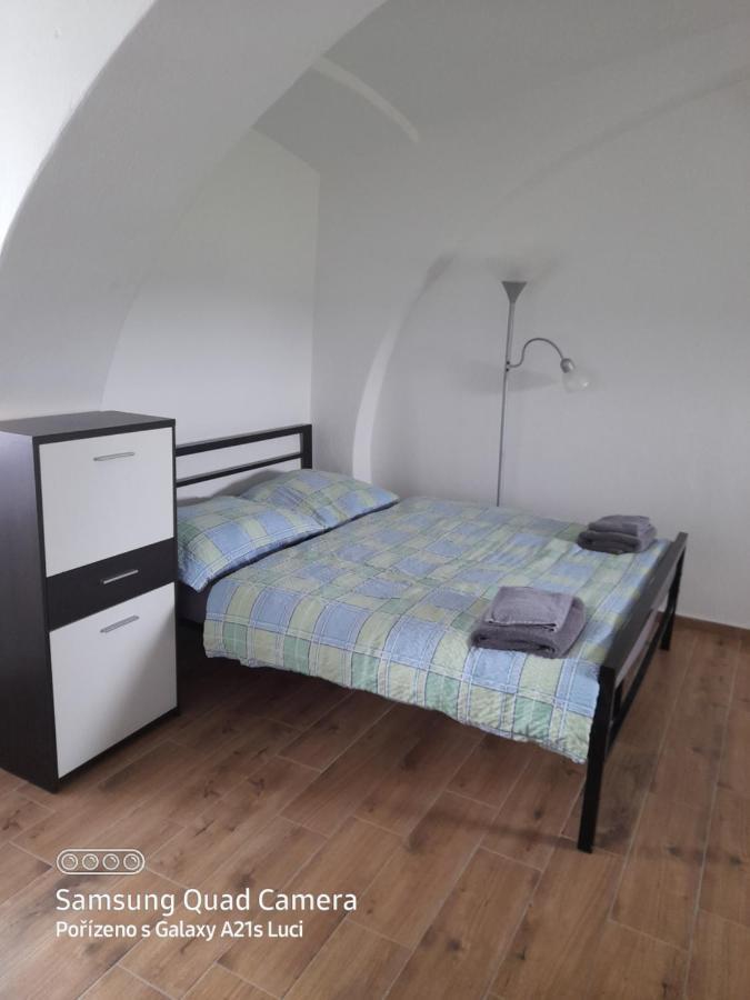 Apartamento Kojan Jílovice Exterior foto