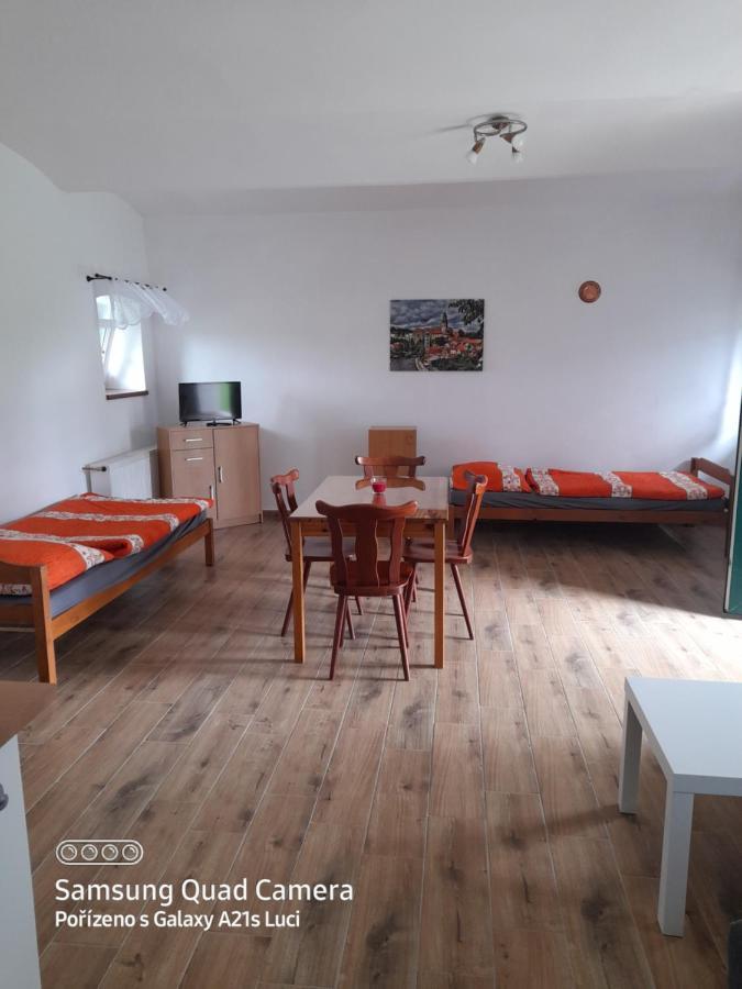 Apartamento Kojan Jílovice Exterior foto